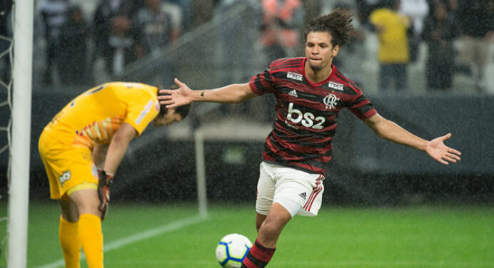 Willian Arão dá resposta à provocação do presidente do Corinthians e garante: “O jogo vai provar isso”