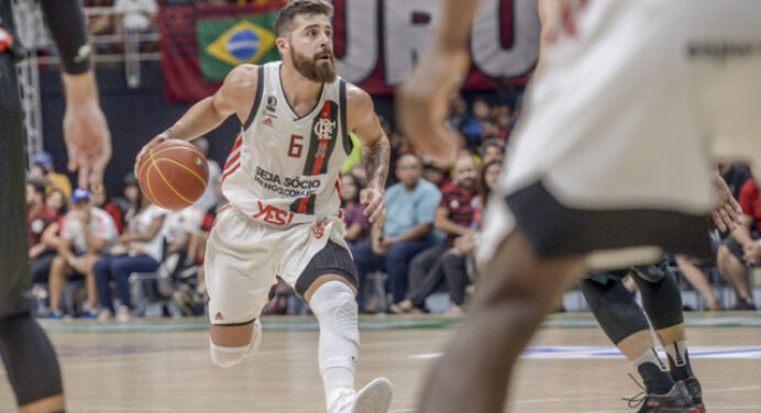 Felicidade em dose dupla: Flamengo faz alegria de rubro-negros e apostadores no basquete