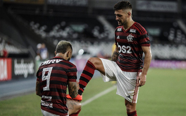 Isolados com mais de sete pontos, Gabigol e Arrascaeta estão empatados na Bola de Ouro do Brasileirão