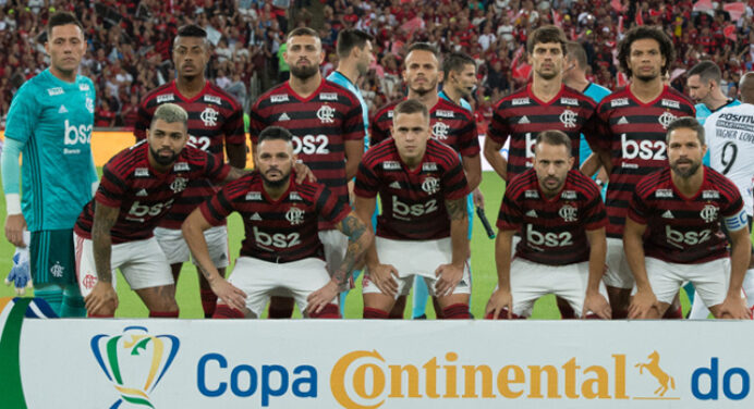 Jornalista aponta Flamengo como o único clube que pode “ganhar tudo” neste ano, junto ao Palmeiras