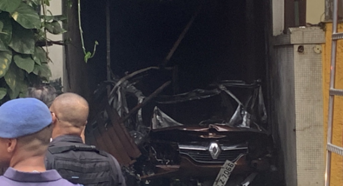 Horas antes do clássico, carro explode nos arredores do Maracanã