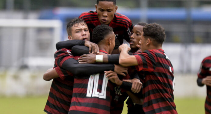 Clima de decisão: Flamengo encara o São Paulo em duelo que pode garantir classificação no Brasileirão sub-17