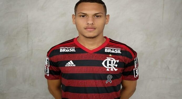 Flamengo anuncia contratação de novo zagueiro para o time de futebol Sub-19