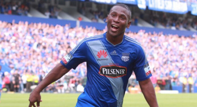 Olho nele: Brayan Angulo marcou mais da metade dos gols do Emelec na Libertadores 2019