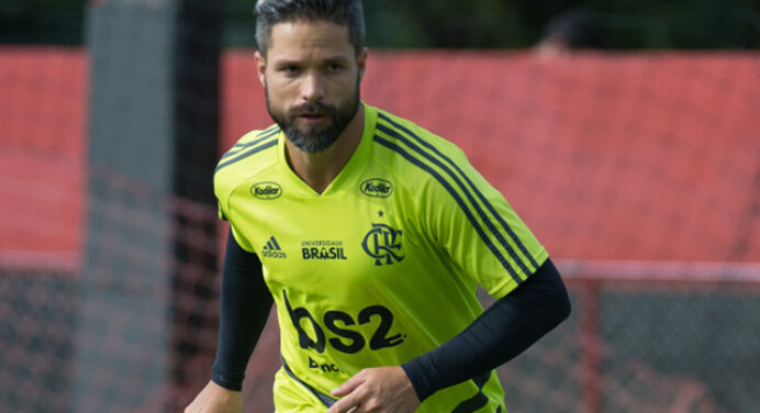 Diego comenta sobre “cartilha da disciplina” passada por Jorge Jesus: “Temos que ficar ligados”