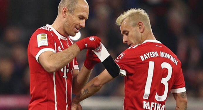 Rafinha, do Flamengo, publica mensagem para Robben após holandês anunciar aposentadoria