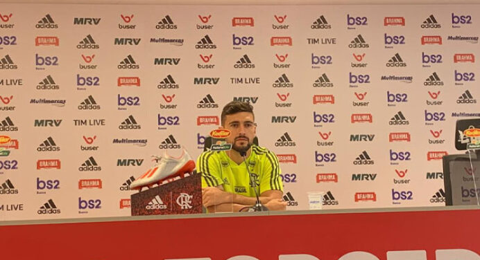 Arrascaeta pede foco ao Flamengo contra o Internacional: “Vai ser um jogo muito difícil”