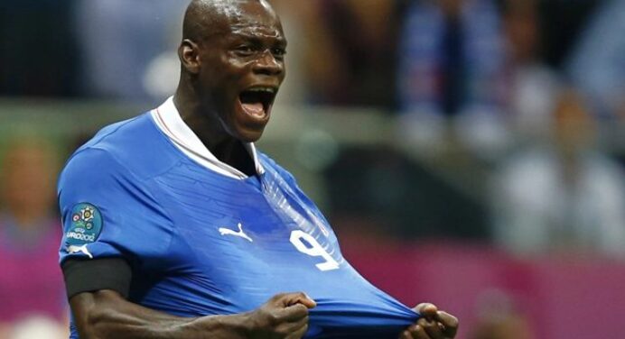 Marcos Braz e Bruno Spindel vão à Itália para negociar contratação de Balotelli