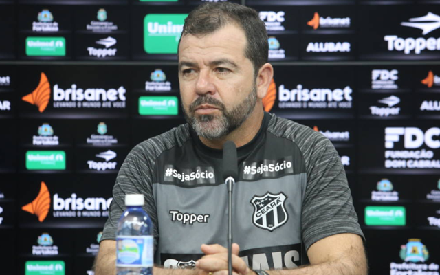 Técnico do Ceará, Enderson Moreira enaltece ataque do Flamengo: “Só precisam de uma oportunidade”
