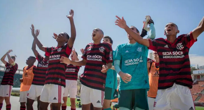 #PorNossos10 | É campeão! Flamengo não dá chances ao Corinthians na final e conquista Brasileirão sub-17