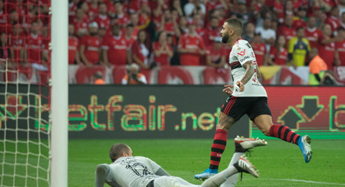 CLASSIFICADO! Fla faz partida segura, empata com o Inter e vai à semifinal da Libertadores depois de 35 anos