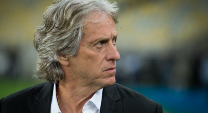 Jornalista acredita que Flamengo pode sonhar com o título da Libertadores: “Encaixe entre treinador e elenco”