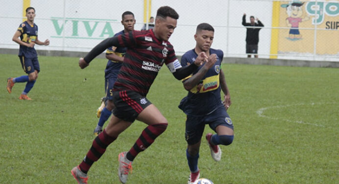 É FINALISTA! Sub-20 do Flamengo bate o Sampaio Corrêa nos pênaltis e vai à decisão do Torneio OPG