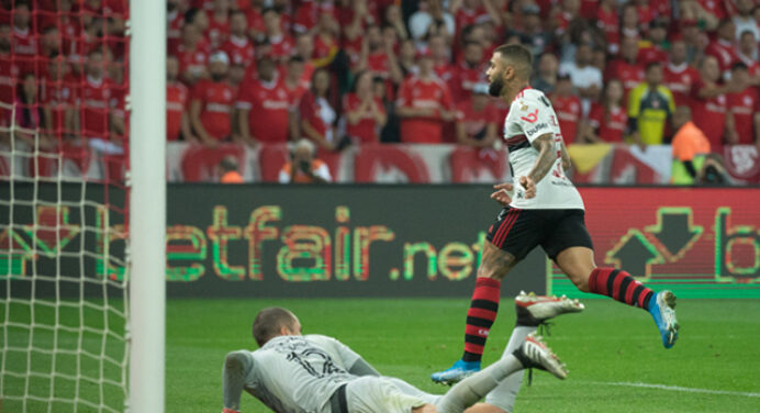 Jornalista diz que “baile” do Inter sobre o Cruzeiro ratifica qualidade do Flamengo, que anulou o Colorado na Libertadores