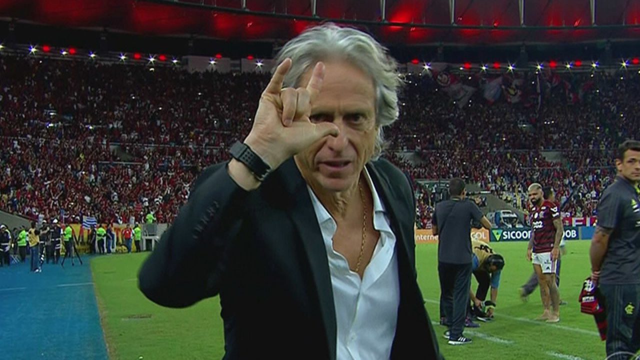 Jorge Jesus manda mensagem de apoio aos torcedores