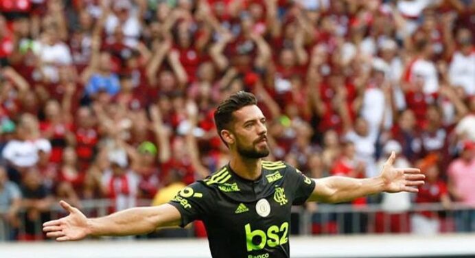 Pablo Marí reafirma comparação do Flamengo com Real e Barcelona: “Continuo pensando o mesmo”