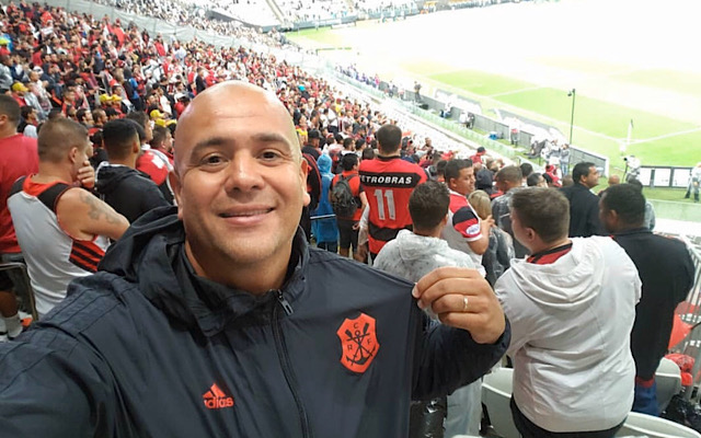 Cantor lança música ironizando “antis” e diverte rubro-negros