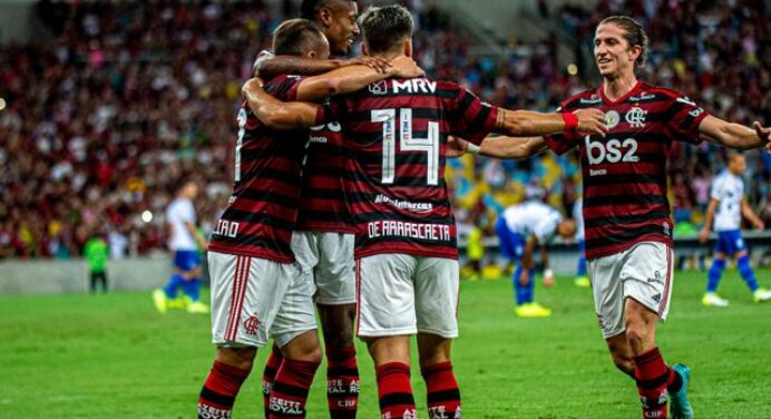 Vitória do Flamengo sobre o CSA tira quatro times da disputa pelo título do Brasileirão, segundo casas de apostas
