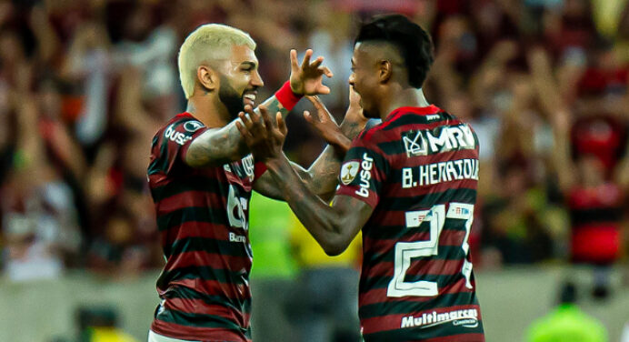 Quer um de brinde? Dupla de ataque do Flamengo soma mais gols do que todo elenco do Vasco em 2019
