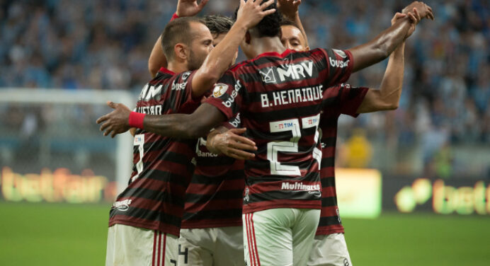 PVC compara campanhas de 2018 e 2019 e crava: “O Flamengo deste ano mudou o parâmetro”