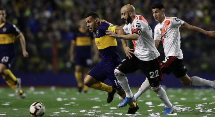 Zagueiro do River manda recado a Flamengo e Grêmio: “Que lutem. Estamos na final”