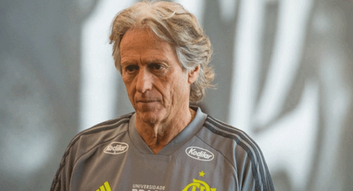 Jorge Jesus responde técnico da Chapecoense e nega soberba do Flamengo: “Isso não existe aqui”