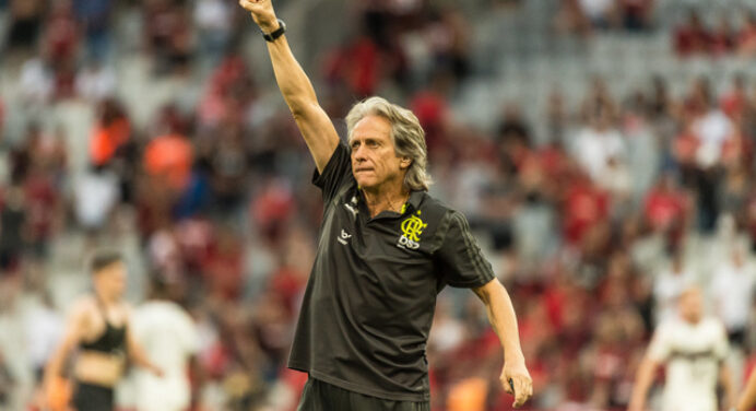 Jesus reconhece jogo ‘abaixo do nível’ do Fla e festeja gol de Reinier: “A decisão de mantê-lo se mostrou acertada”