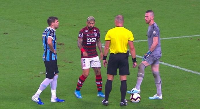 CONMEBOL libera vídeos e situações de análise de Grêmio x Flamengo; escute os áudios