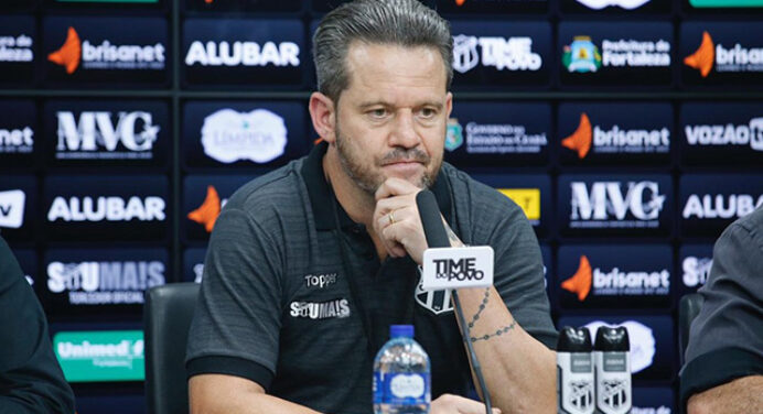 Argel minimiza troca constante de técnicos no Brasil e cita Jesus: “Se perdesse cinco jogos, não estava mais no Fla”