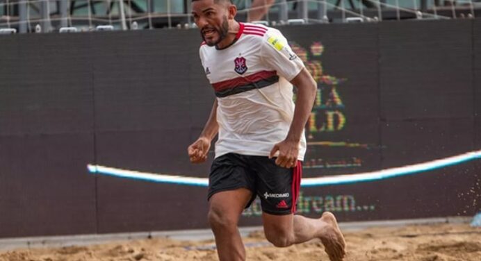 Ele fica! Flamengo acerta permanência de Eudin até 2021; jogador foi destaque na conquista da Liga Mundial de Beach Soccer