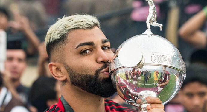 “Dia mais feliz da minha vida”: torcida do Flamengo celebra os 4 anos do bicampeonato da Libertadores