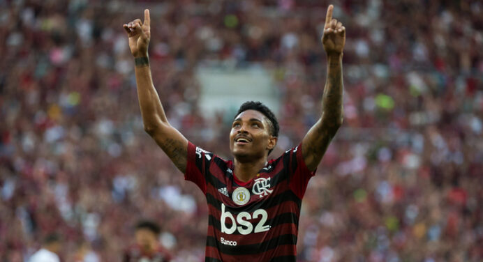 Vitinho projeta final do Mundial, indica evolução e destaca: “Temos que entrar em campo para dar o melhor”