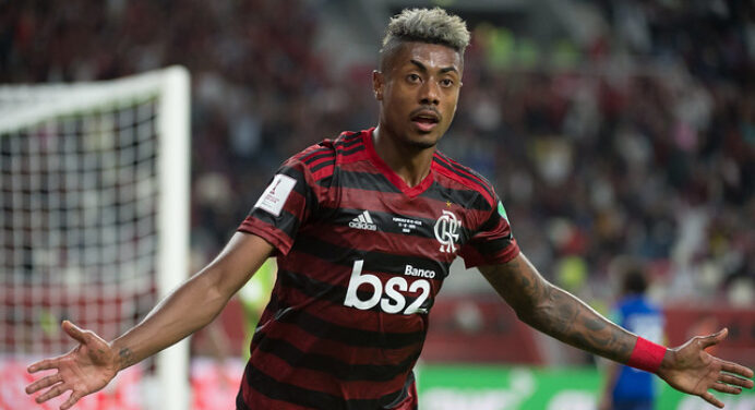 Novamente decisivo, Bruno Henrique agradece apoio da torcida no Catar e manda recado especial