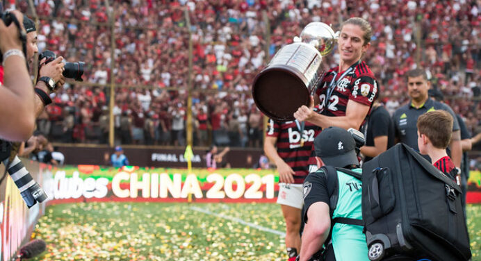 Filipe Luís conta detalhes sobre escolha pelo Flamengo e afirma: “Vim para fazer história”