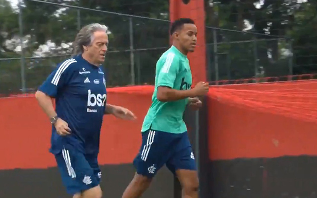 Joia do Sub-17 do Flamengo, Lázaro treina com Jorge Jesus no Ninho do Urubu