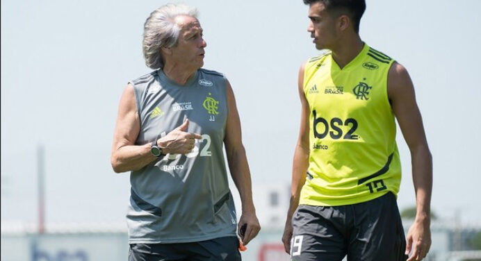 Jorge Jesus elogia consciência tática e enaltece poderio físico de Reinier