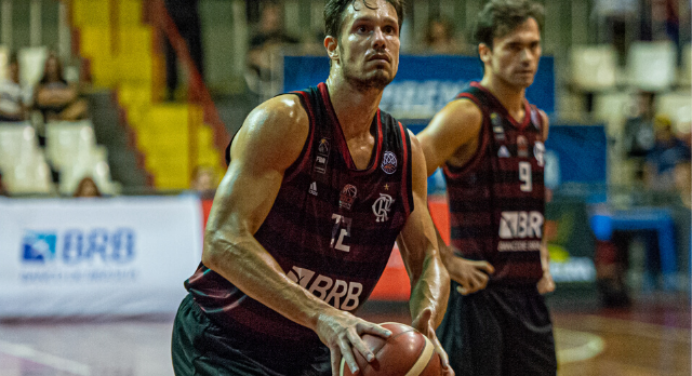 Em rodada dupla com o futebol, Flamengo enfrenta o Basquete Cearense, no Maracanãzinho