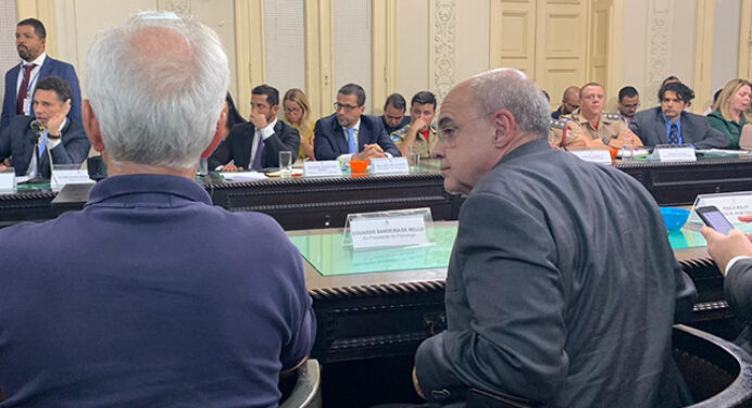 Bandeira se coloca à disposição para esclarecimentos e revela que não sabia da situação documental do Ninho