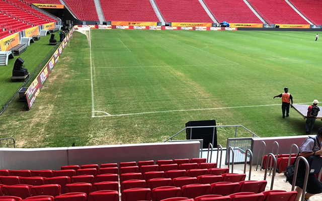 Condições do gramado do Mané Garrincha viram motivo de preocupação para o Flamengo