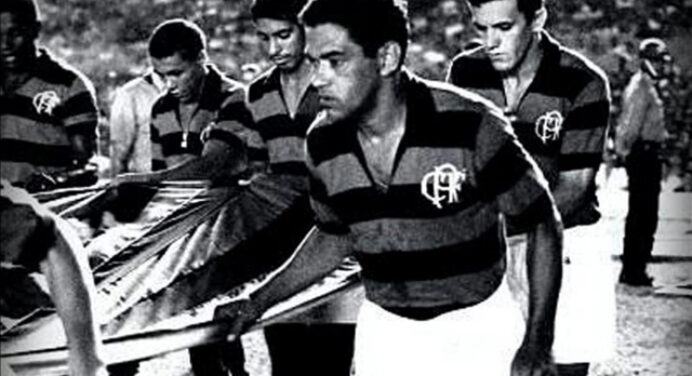 Elza Soares revela coração rubro-negro de Garrincha: “Maior dor dele foi não ter sido aceito pelo Flamengo”