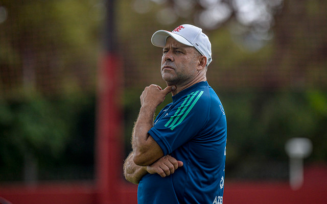 “Por lealdade ao treinador”: membro da comissão técnica lamenta saída do Flamengo e fala em ‘até breve’