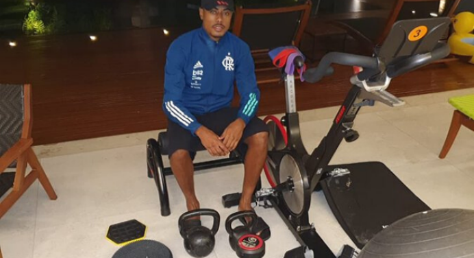 Tannure exalta estratégia do Flamengo para manter forma física dos atletas: “Está um passo à frente dos outros”
