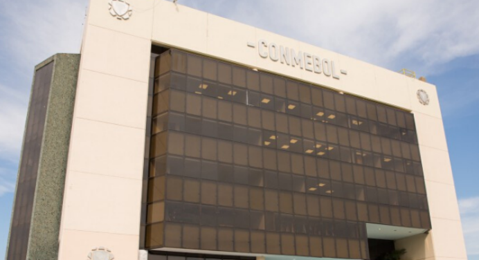 Conmebol marca reunião para debater próximos passos do futebol sul-americano