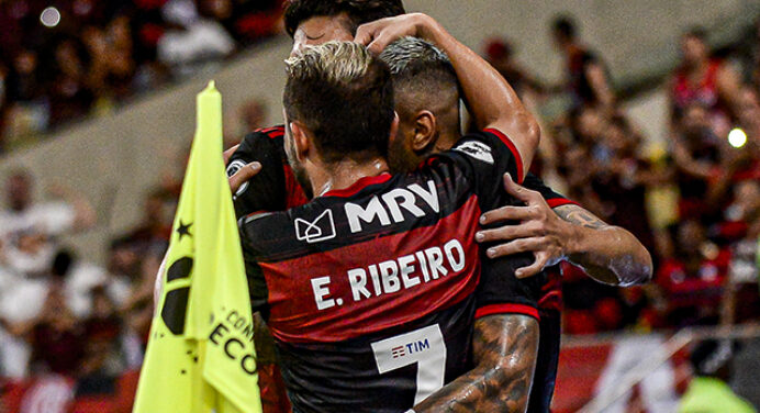 Momento BBB: Everton Ribeiro, Gabigol e Pedro comemoram resultado de Felipe Prior em prova no reality