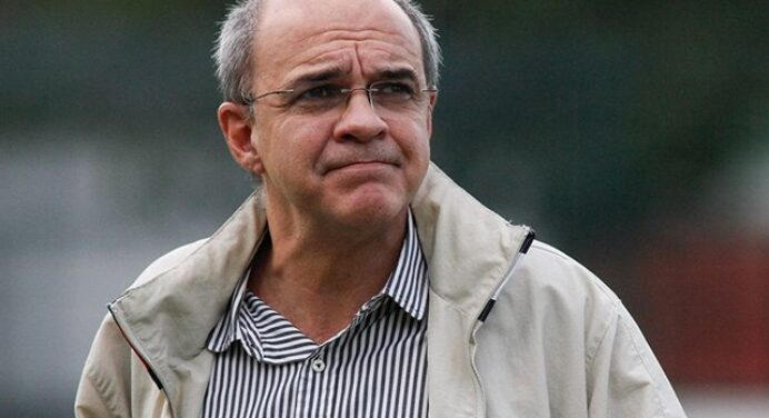 Bandeira de Melo solicita, e Conselho do Flamengo adia reunião sobre possível punição do ex-presidente