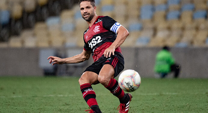 Diego Ribas passa a não ser unanimidade entre dirigentes e renovação fica em compasso de espera, afirma portal