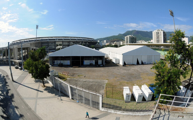 Com inauguração marcada para abril, hospital de campanha construído no Maracanã recebe últimos ajustes