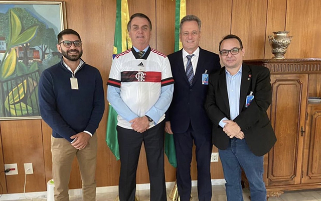 Conselheiro expõe contradições de médico do Flamengo e ‘infrações’ em reunião com Bolsonaro