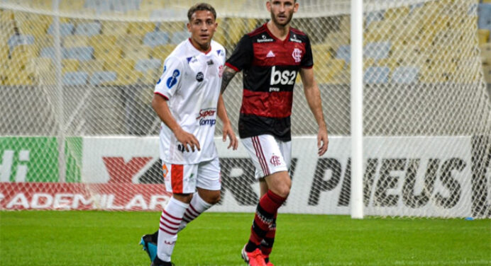 Atacante do Bangu celebra ter jogado contra o Flamengo, no Maracanã: “Favela venceu”