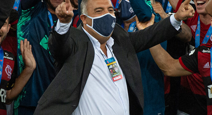 Segundo Marcos Braz, boa atuação de João Lucas não altera planejamento para lateral